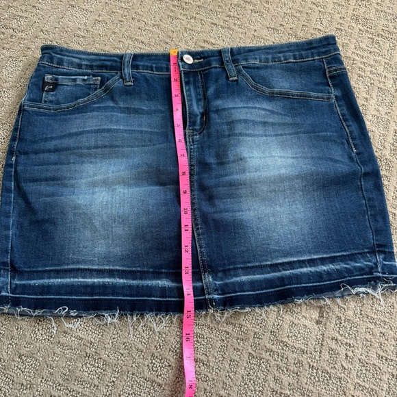 KanCan Denim Released Hem Mini Skirt Size 13/30 - Picture 8 of 9